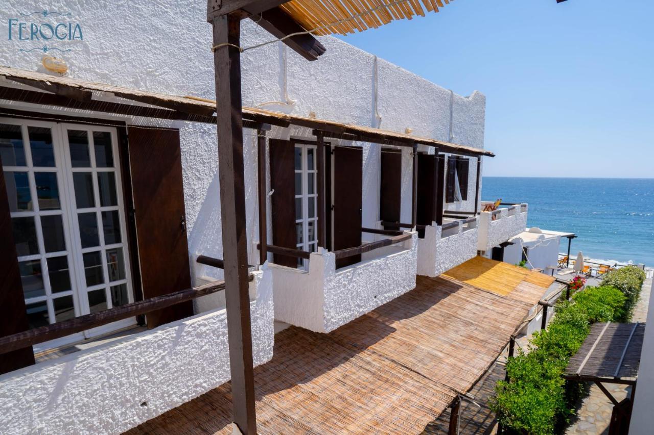 Ferogia Hotel Skyros Exterior photo