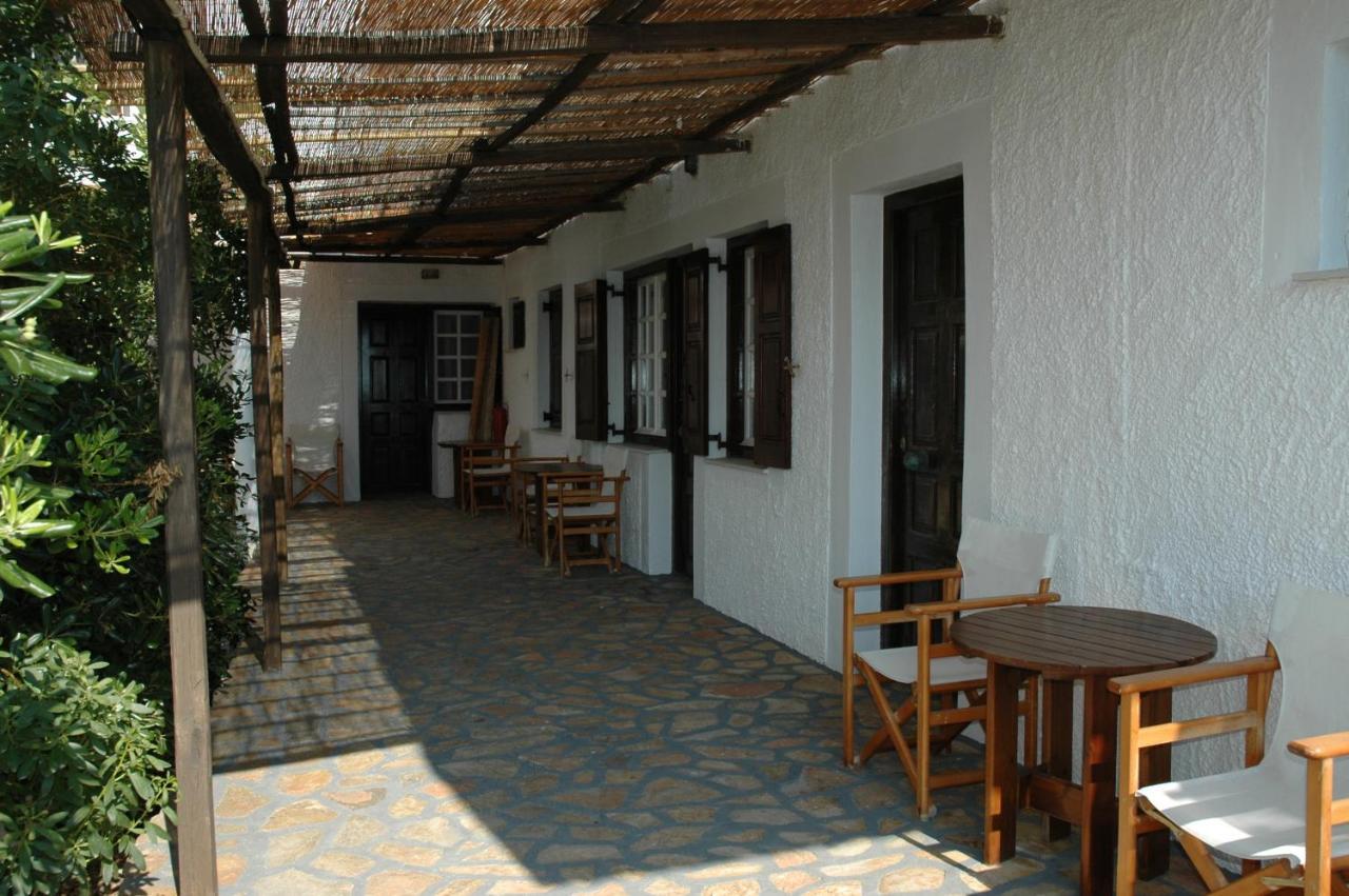 Ferogia Hotel Skyros Exterior photo