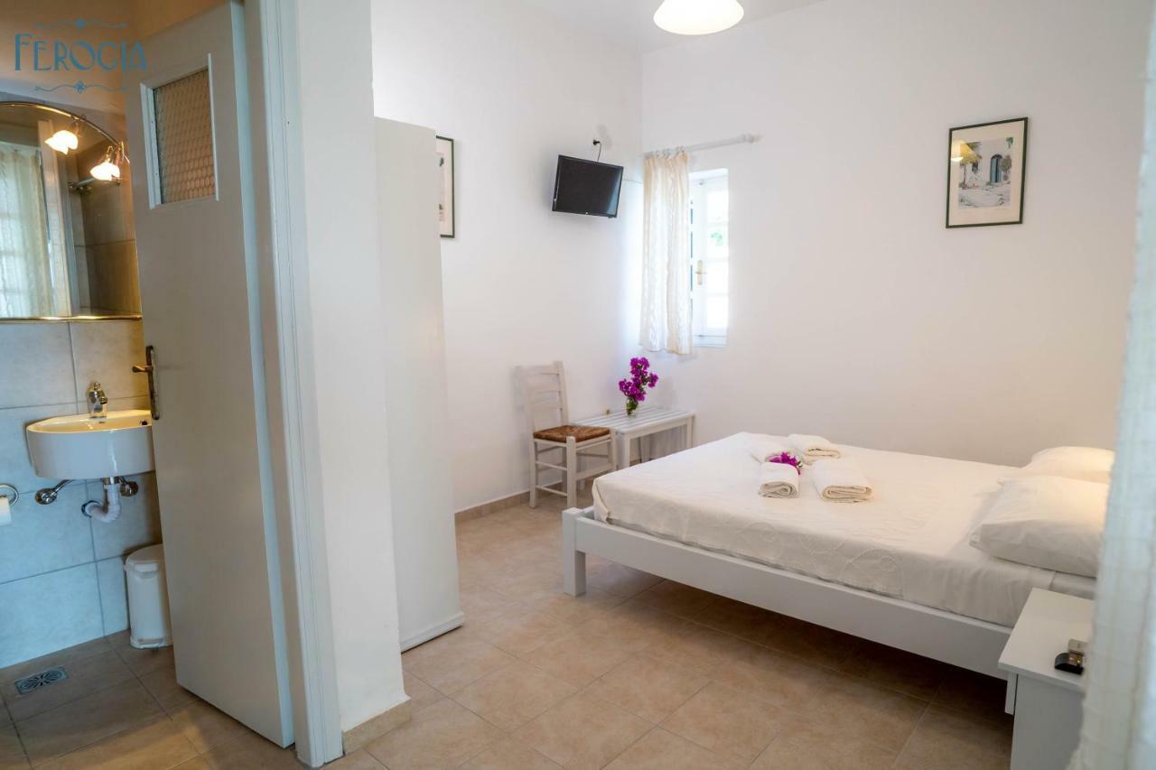Ferogia Hotel Skyros Exterior photo